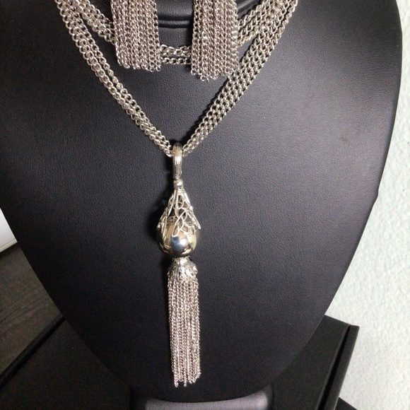 Stunning tassel pendant necklace and earrings. - Picture 6 of 6